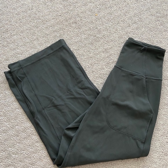 lululemon athletica Pants - lululemon cropped align pants!